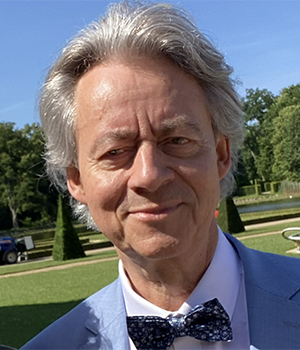 Professor Thomas Groth